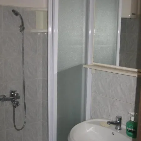 Gostinjska kuća Tija 1 3*