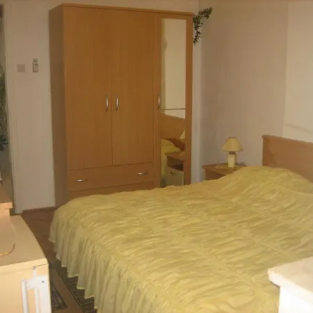 Tija 1 Gostinjska kuća