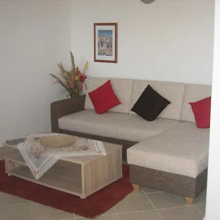 Tija 1 Guest house